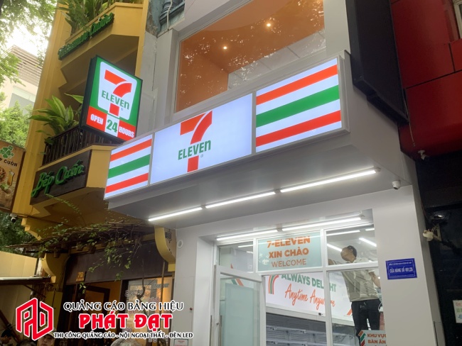 Mẫu bảng hiệu hộp đèn cửa hàng 24h - Giá bảng hiệu hộp đèn bạt tùy thuộc chất liệu bạt hiflex