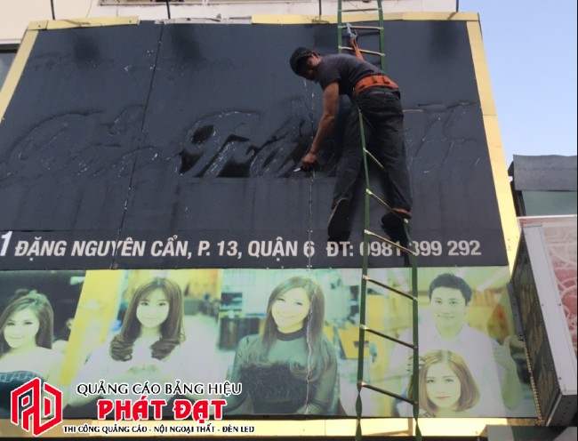 sửa chữa bảng hiệu nhôm alu bay màu giá tốt nhất