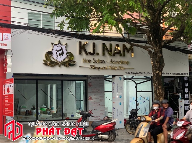 làm bảng hiệu chữ nổi bằng đồng cho tiệm cắt tóc nữ
