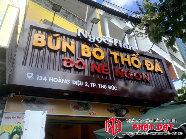 làm bảng hiệu chữ nổi cho quán ăn