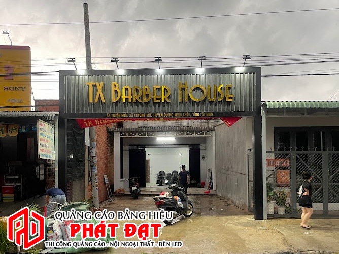 làm biển quảng cáo chữ nổi bằng tôn