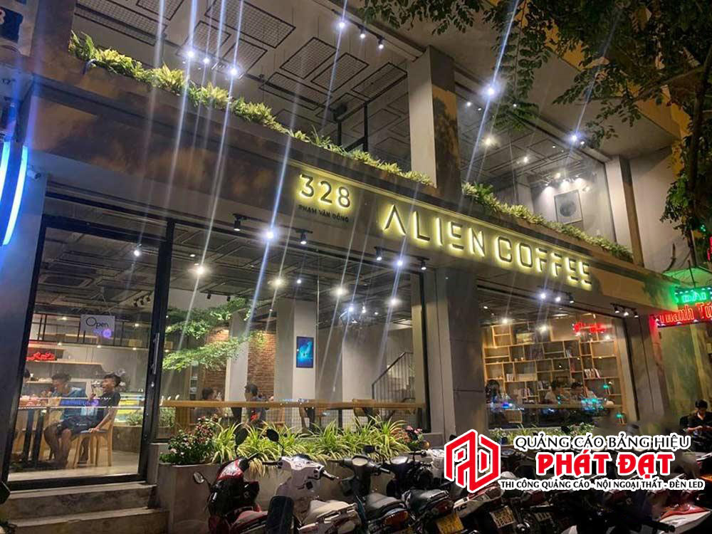 mẫu bảng hiệu cafe đẹp hiện đại