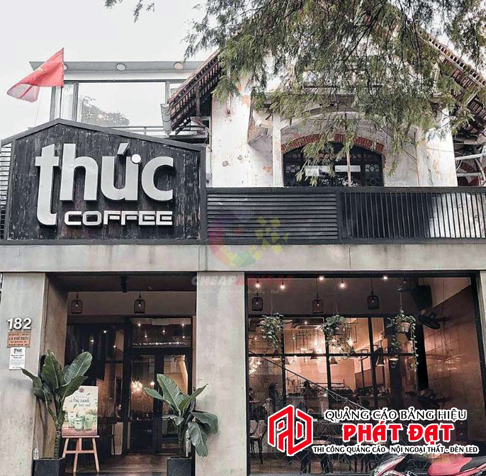 mẫu bảng hiệu cafe đẹp phong cách