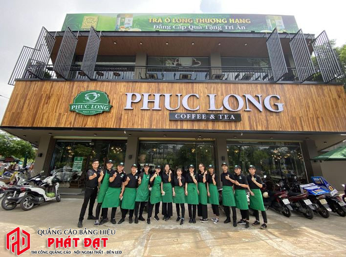 Mẫu bảng hiệu quán cà phê bằng gỗ kết hợp chữ mica
