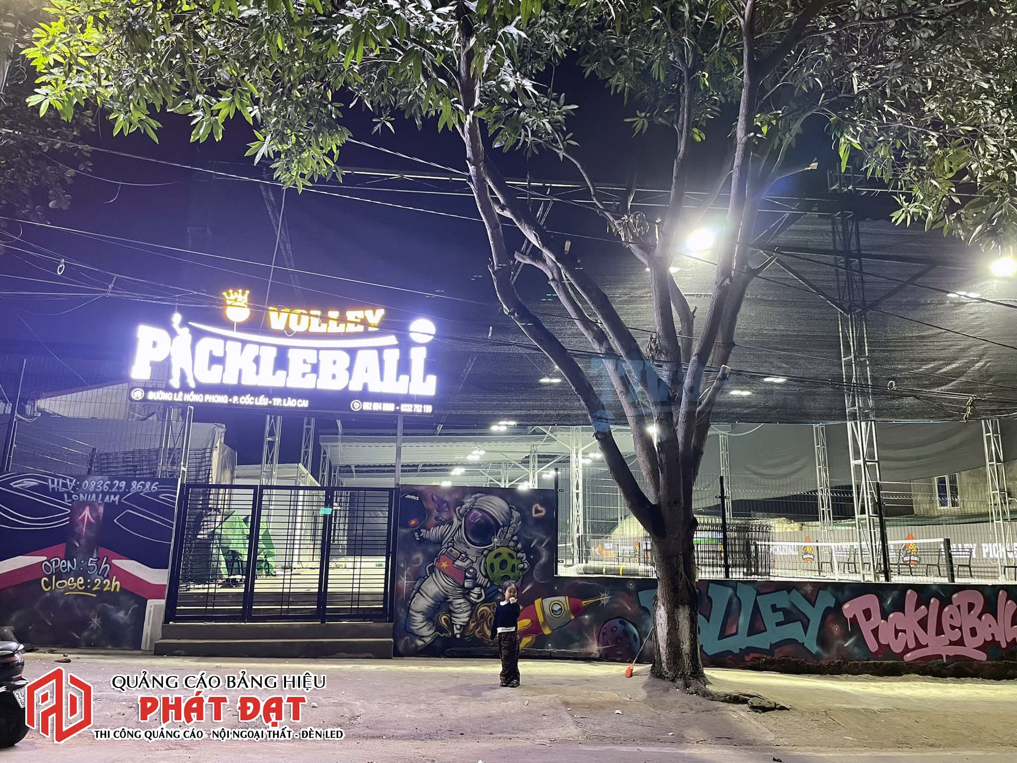 Mẫu bảng hiệu ngoài trời cho sân pickleball